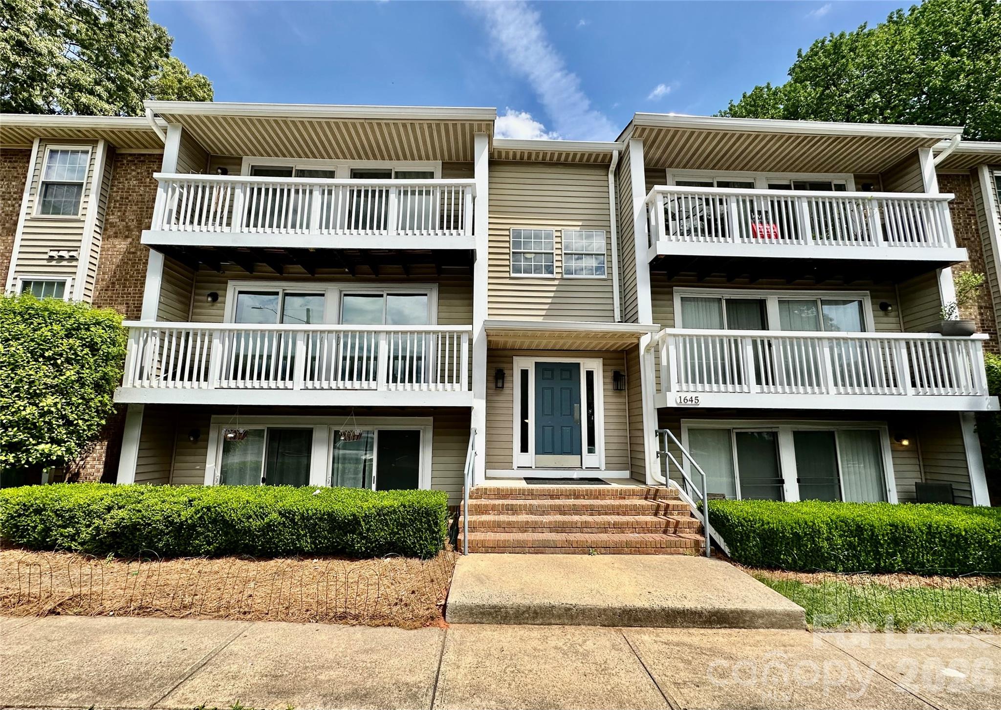 1645 Arlyn Circle Charlotte NC 28213