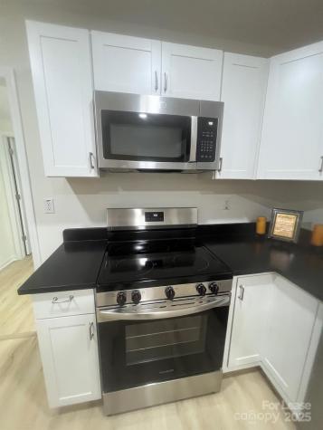 39 E White Street Chester SC 29706