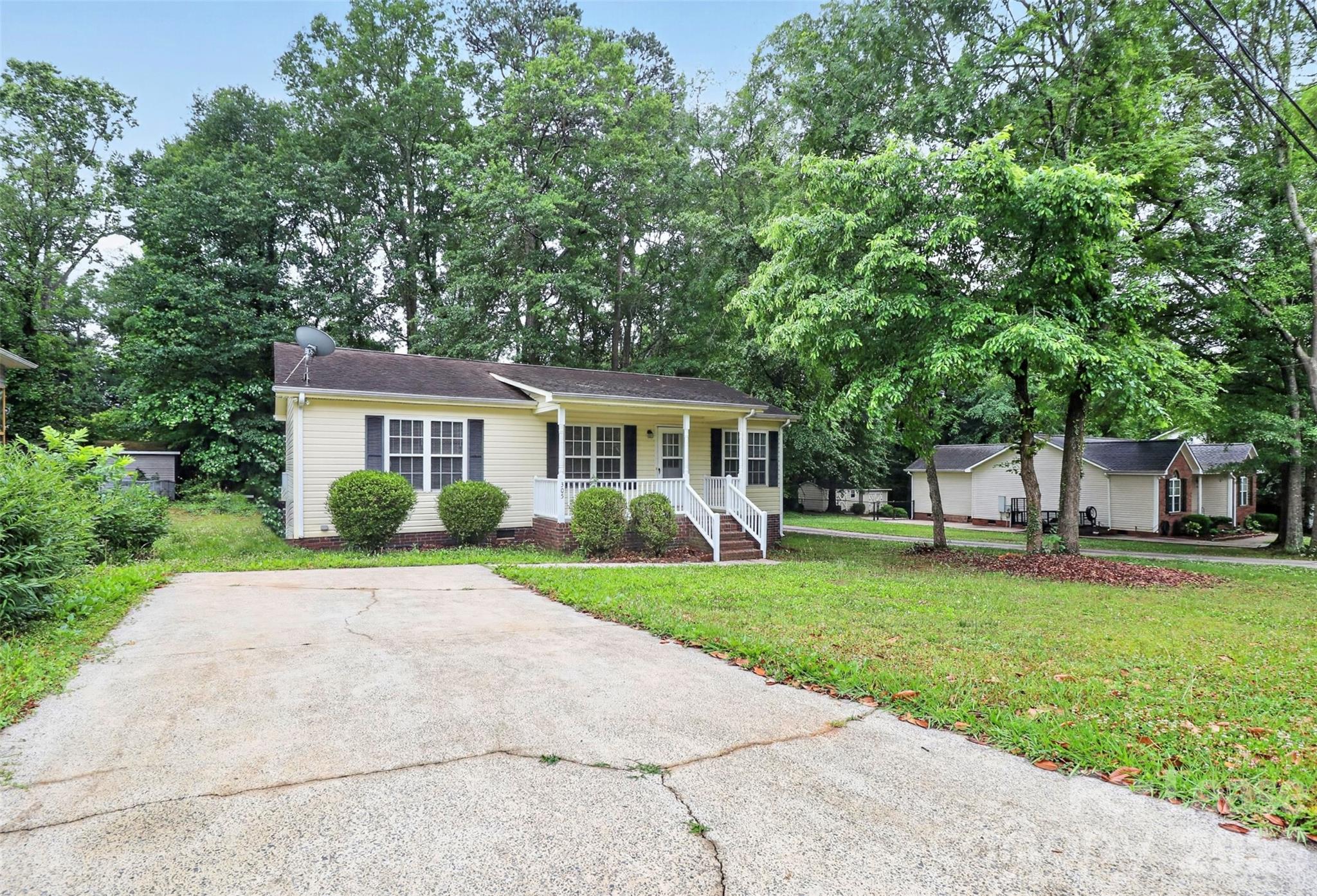 305 South Street Belmont NC 28012