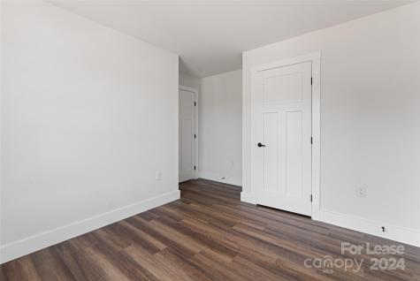 228 Cherrywood Way Asheville NC 28806