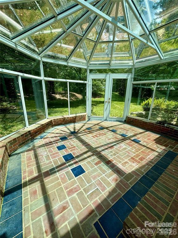 2423 Emstead Court Charlotte NC 28210