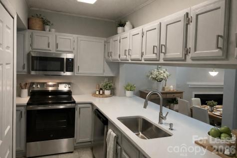 19831 Henderson Road Cornelius NC 28031