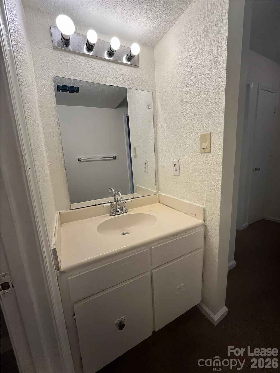 1911 Smoke Ridge Court Charlotte NC 28210