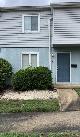 1911 Smoke Ridge Court Charlotte NC 28210