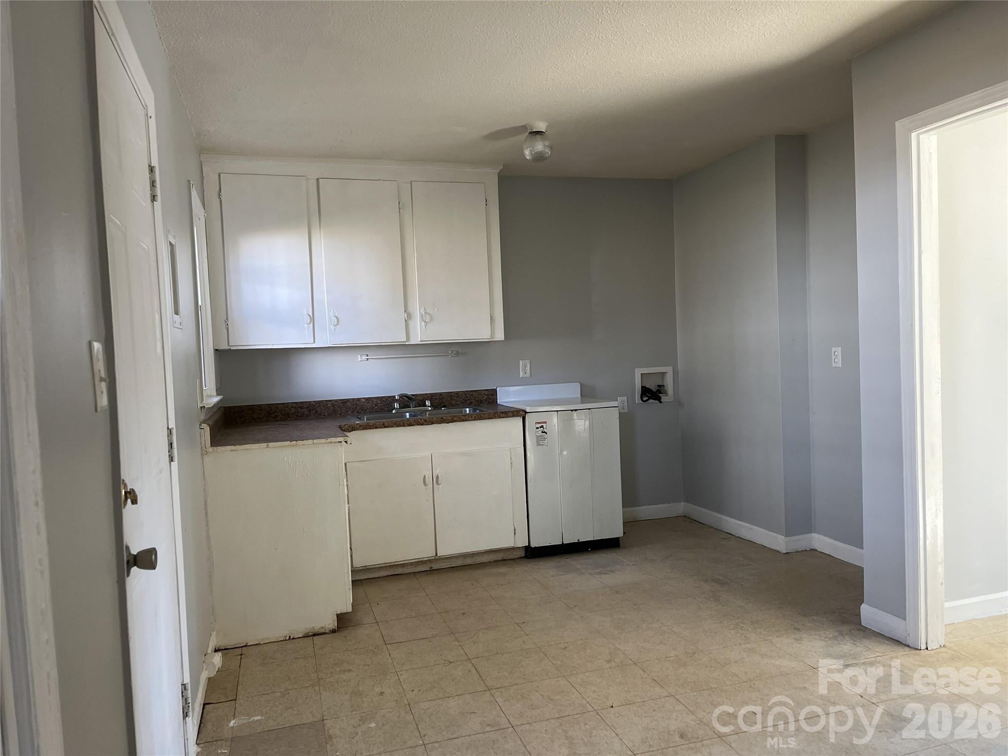 2667 Dr Carver Road Charlotte NC 28208