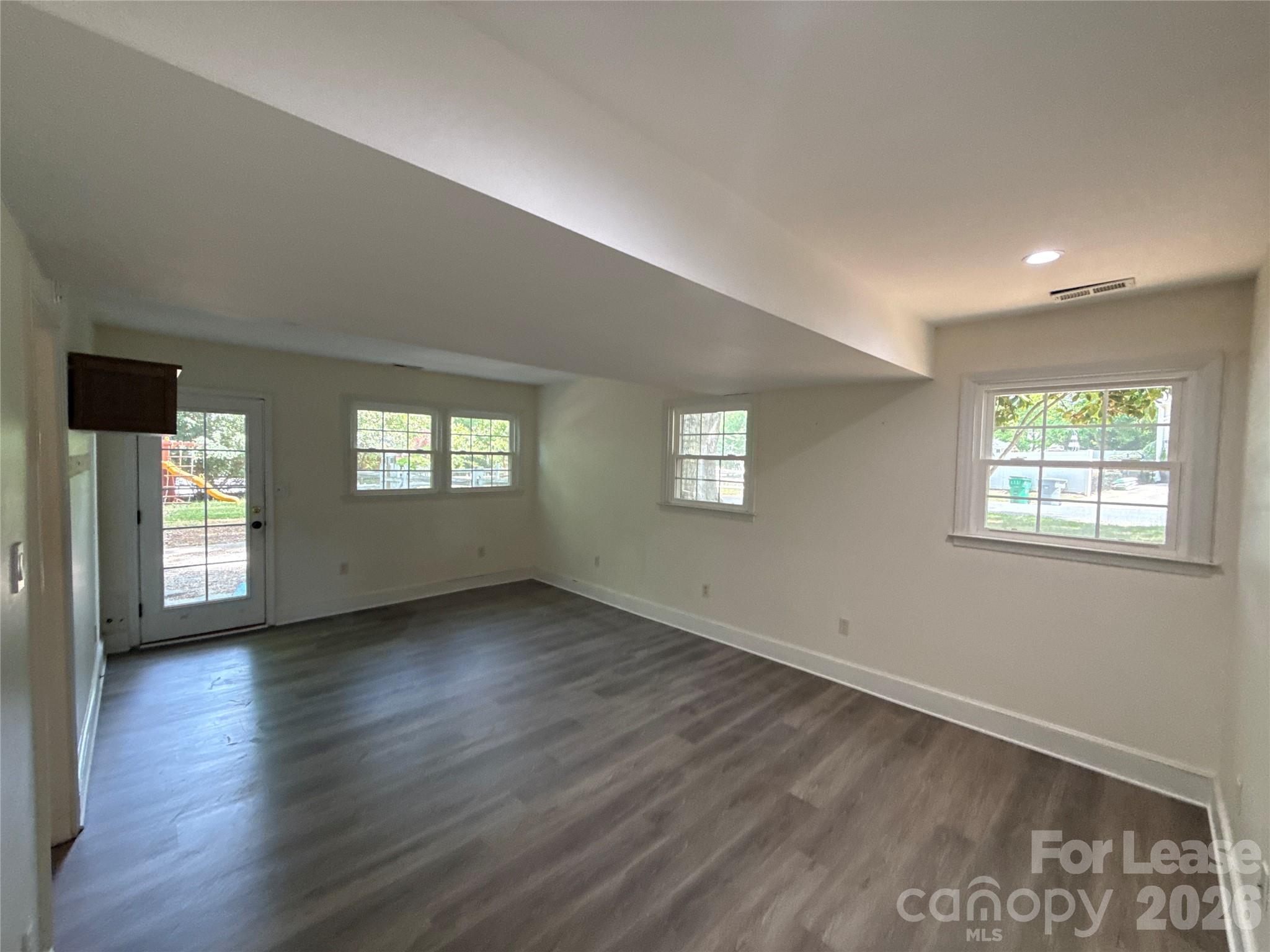3927 Sharon View Road Charlotte NC 28226