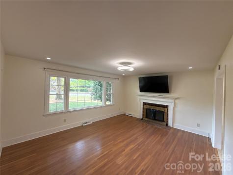 3927 Sharon View Road Charlotte NC 28226