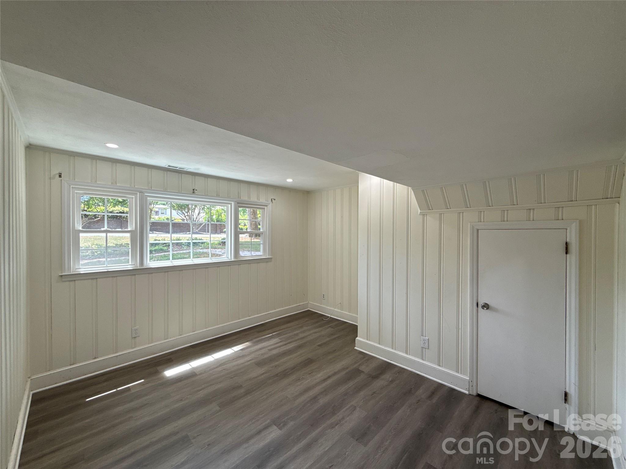 3927 Sharon View Road Charlotte NC 28226