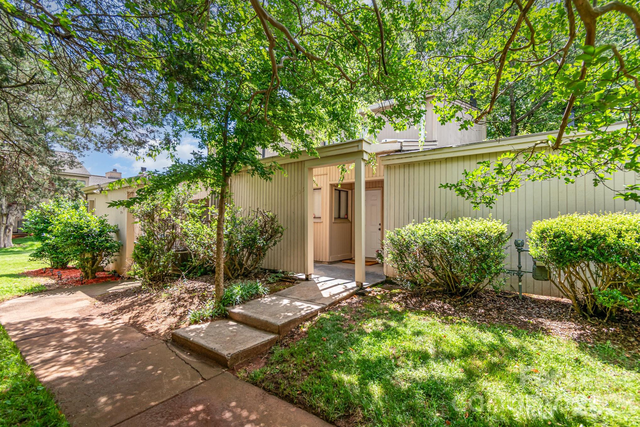 8005 Horse Chestnut Lane Charlotte NC 28277