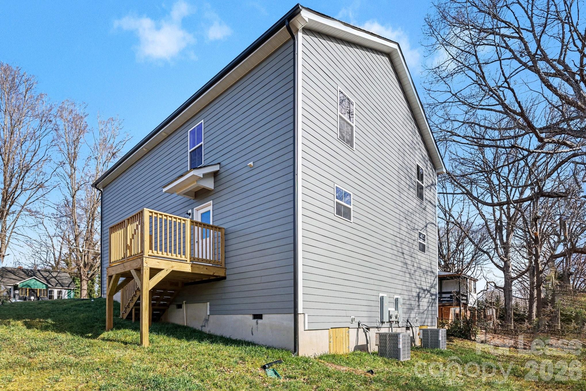 104 10th Avenue SE Hickory NC 28602