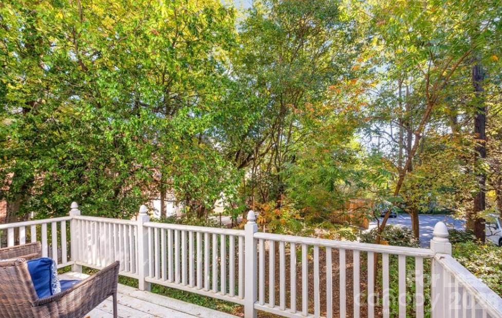 118 Altondale Avenue Charlotte NC 28207