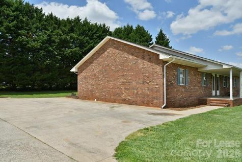 152 Glen Gar Drive Lincolnton NC 28092