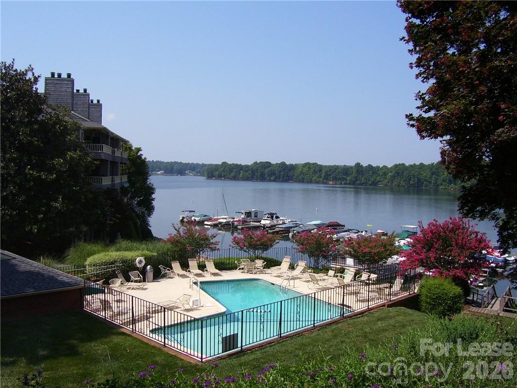 9809 Emerald Point Drive Charlotte NC 28278