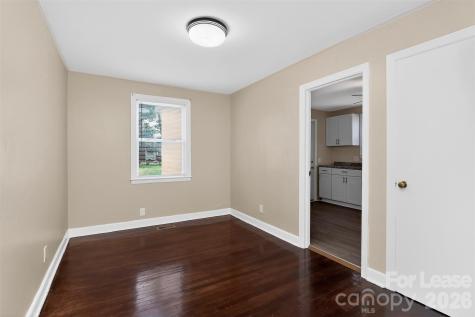 1011 Lomond Avenue Charlotte NC 28206