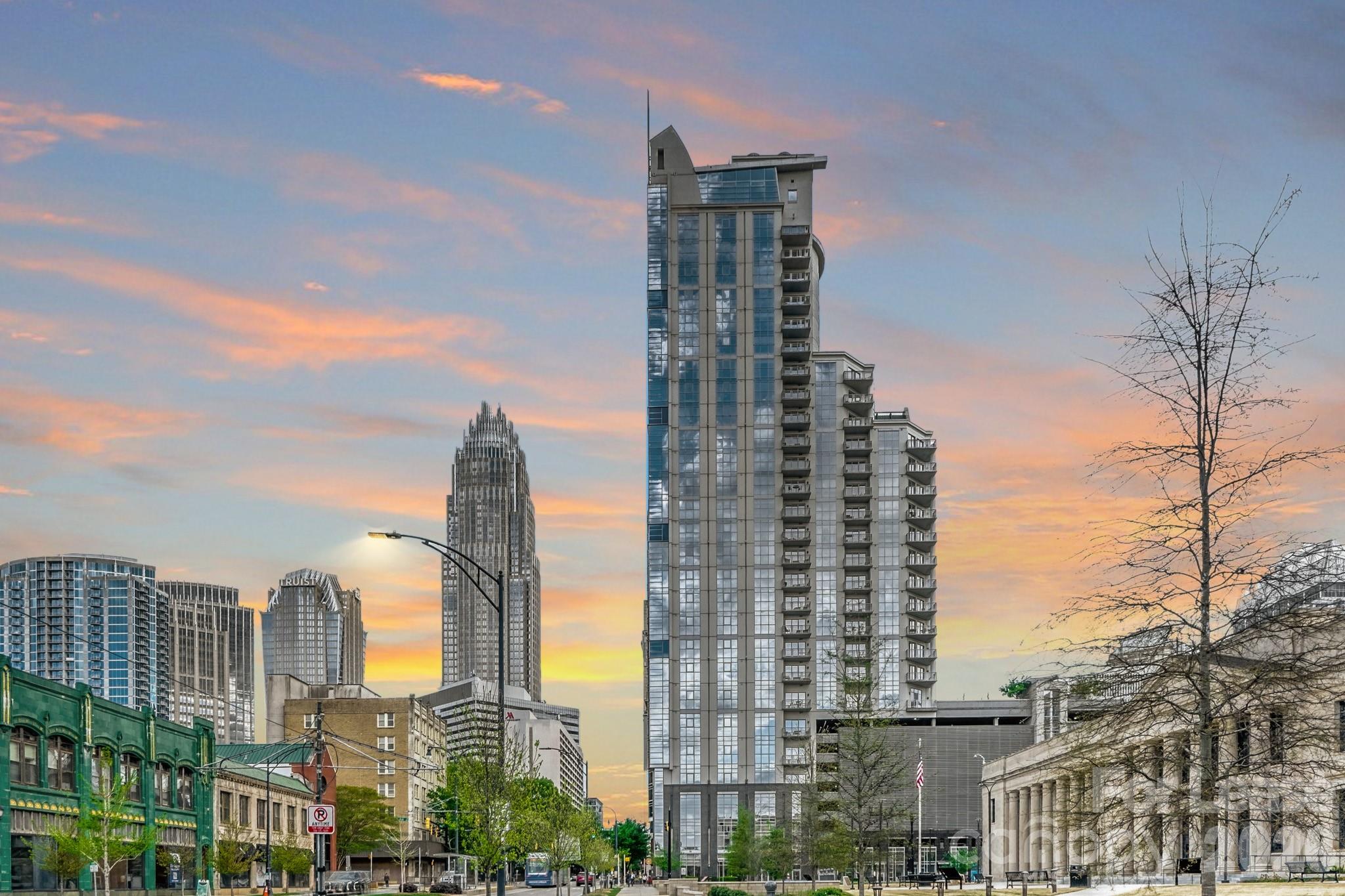 333 W Trade Street W Charlotte NC 28202