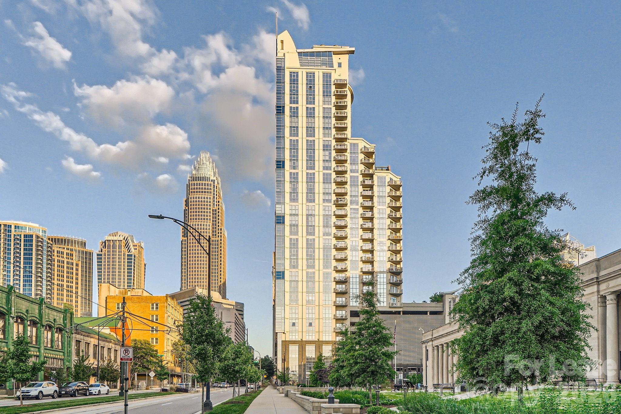 333 W Trade Street W Charlotte NC 28202