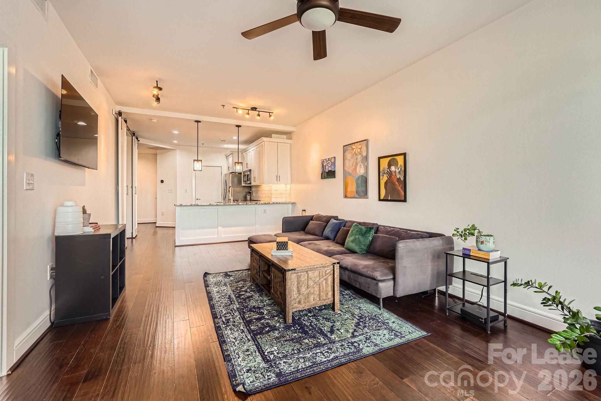 333 W Trade Street W Charlotte NC 28202