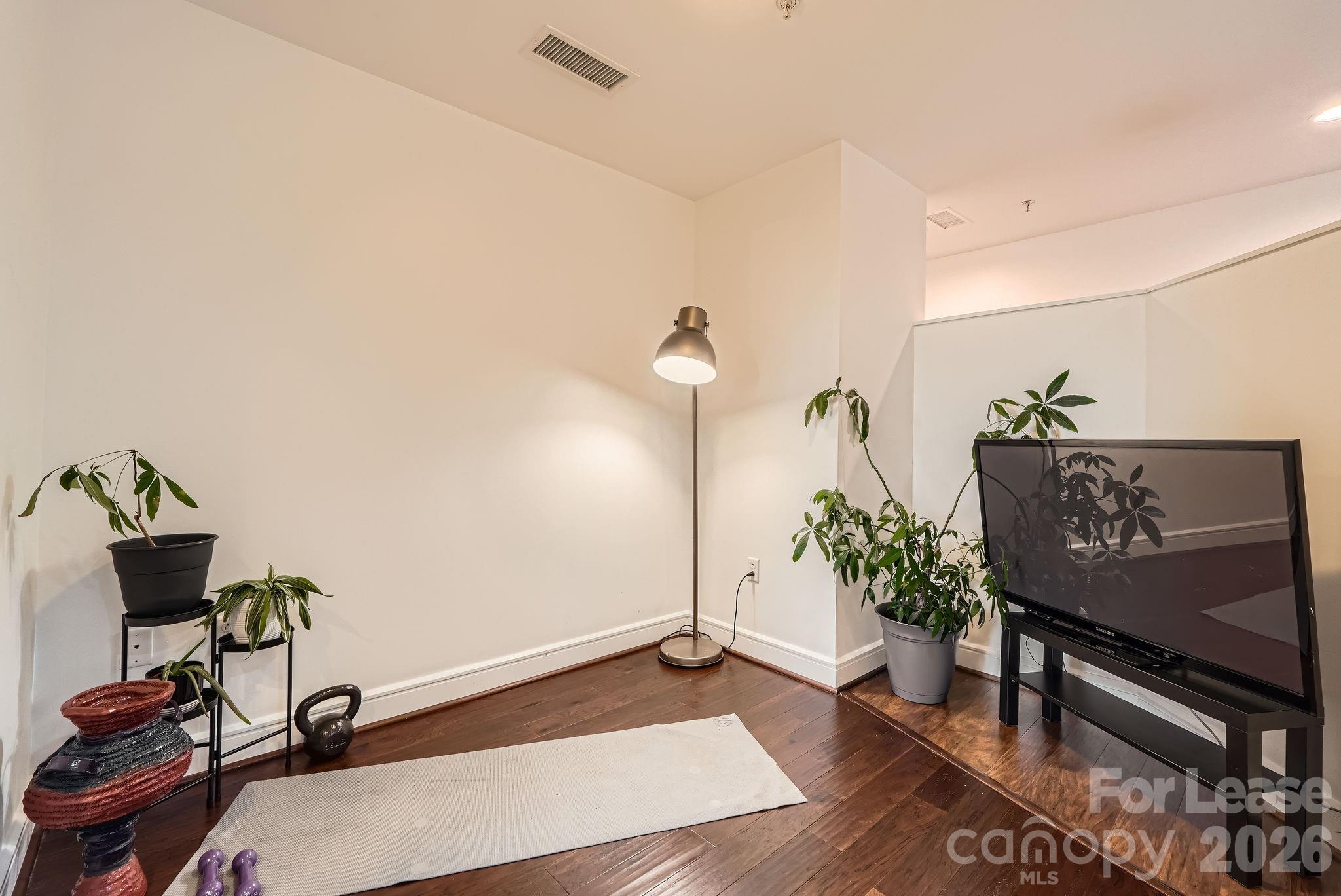 333 W Trade Street W Charlotte NC 28202