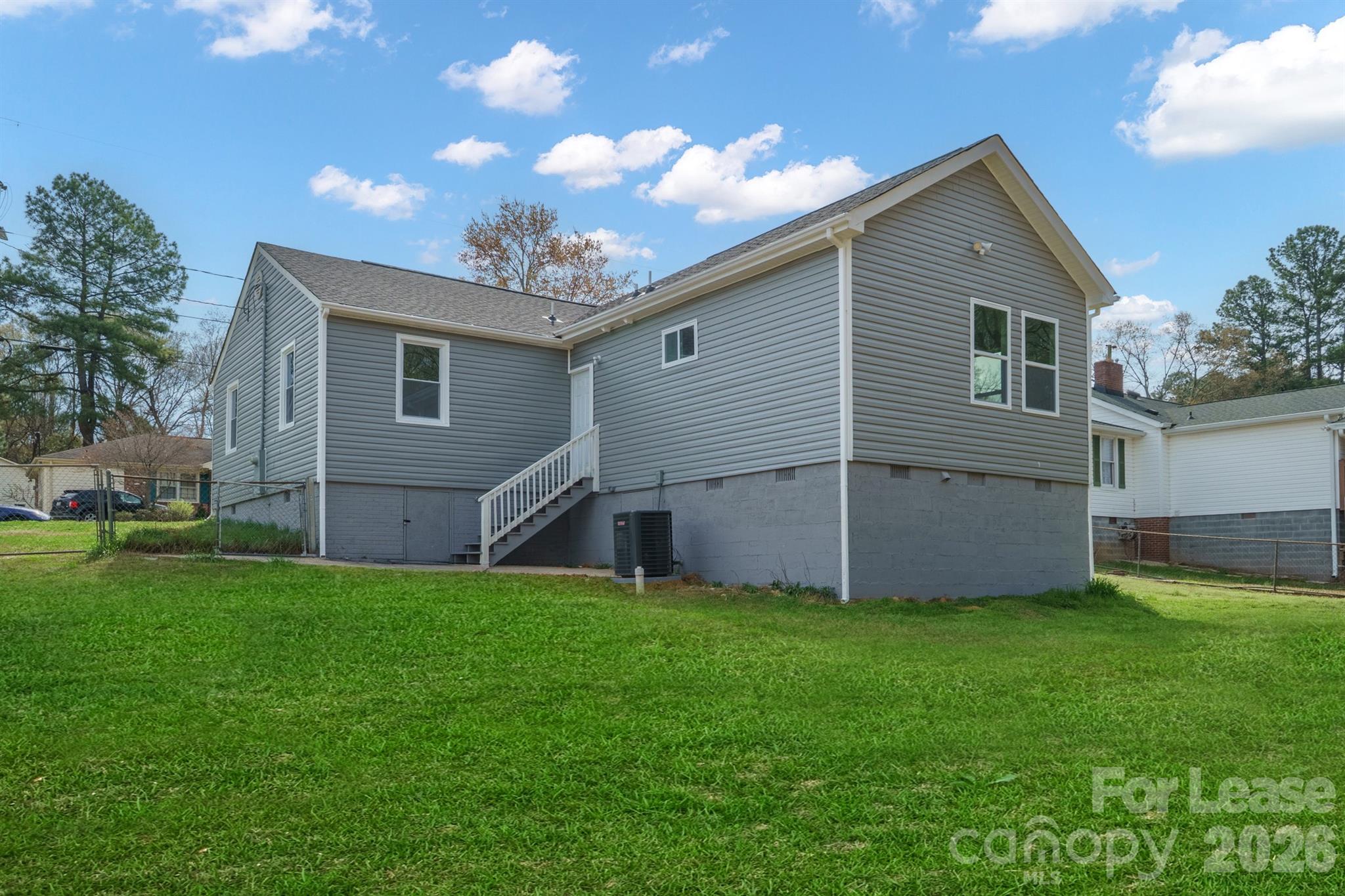 1417 N Oakwood Street Gastonia NC 28052