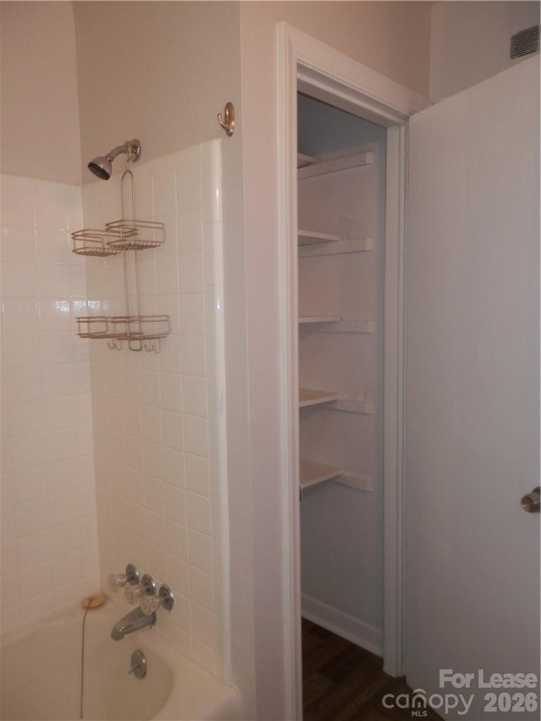 2827 Burbank Drive Charlotte NC 28216