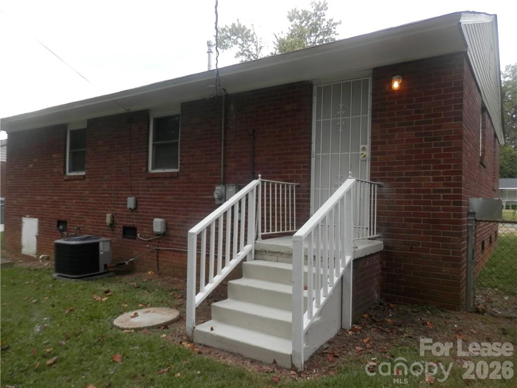 2827 Burbank Drive Charlotte NC 28216