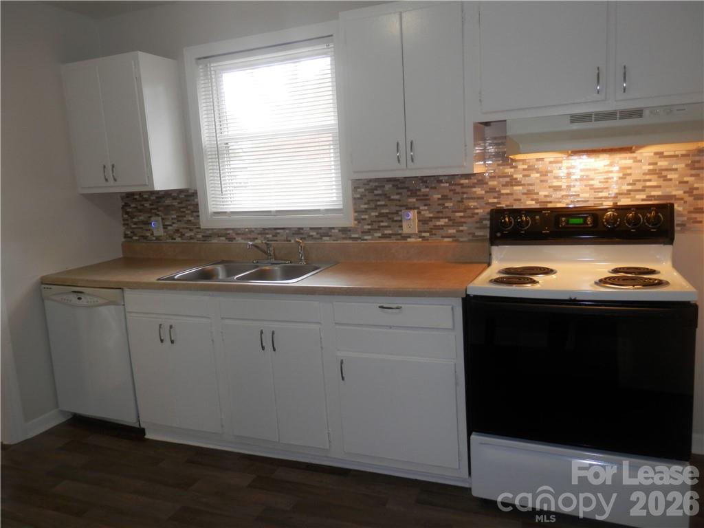 2827 Burbank Drive Charlotte NC 28216