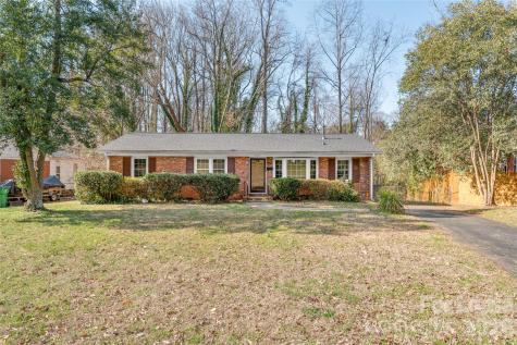 4914 Kistler Avenue Charlotte NC 28205