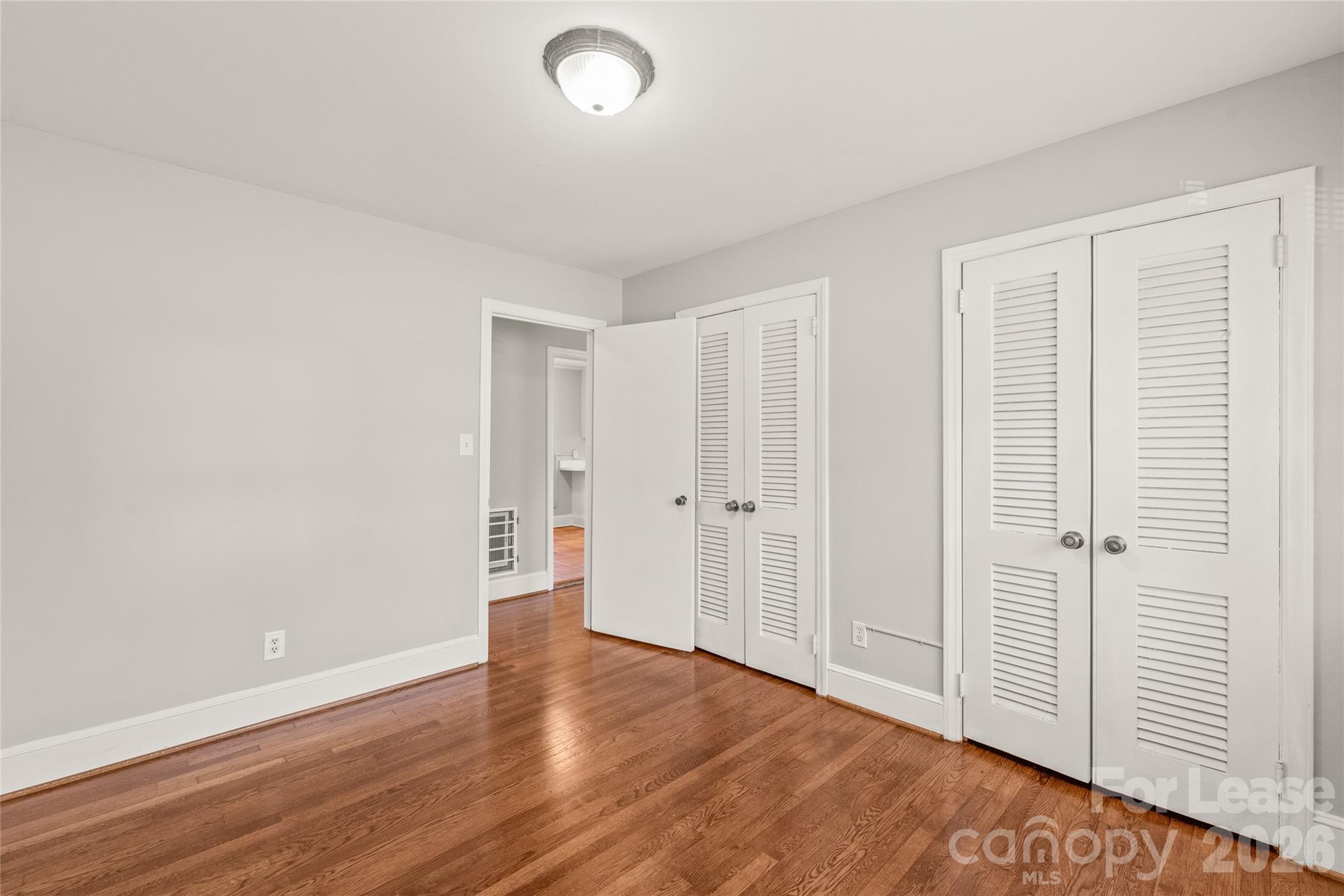 4914 Kistler Avenue Charlotte NC 28205