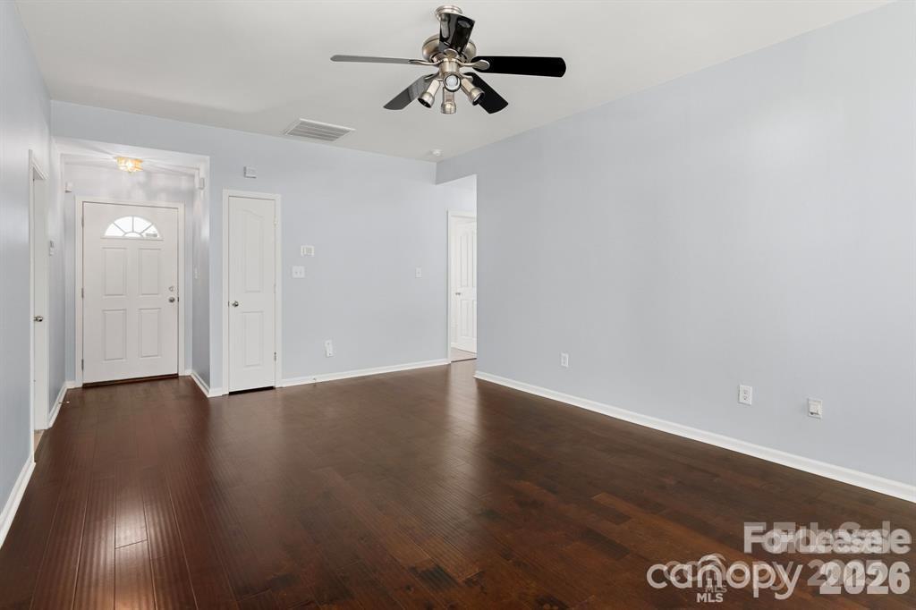 6828 Ayrshire Glen Place Charlotte NC 28273