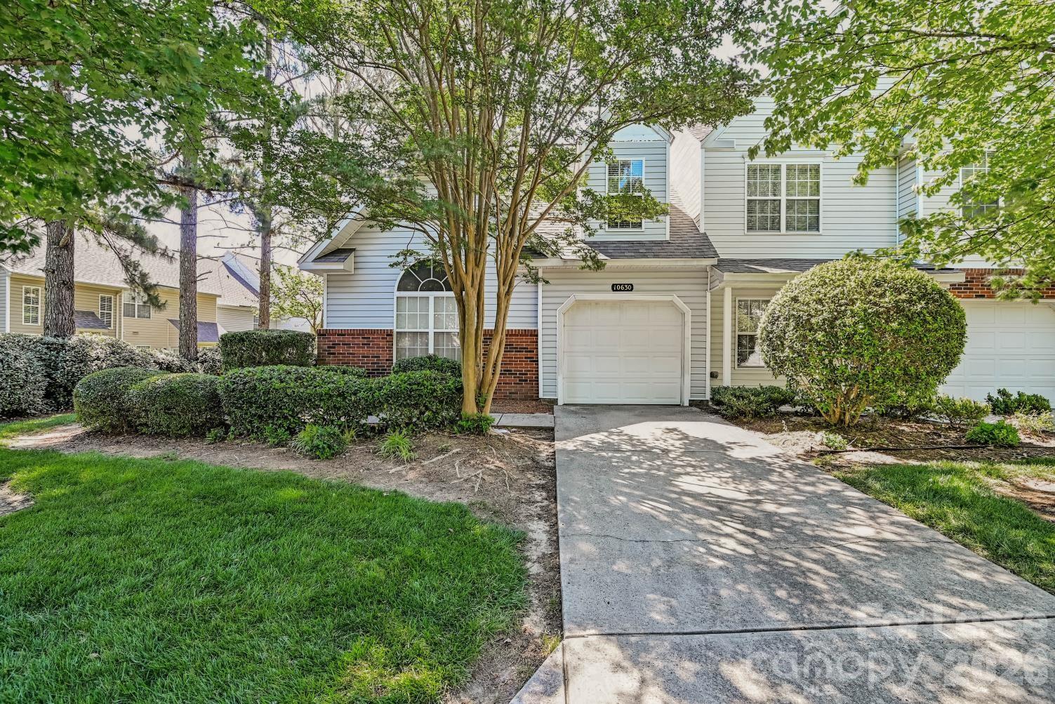 10630 Sleigh Bell Lane Charlotte NC 28216