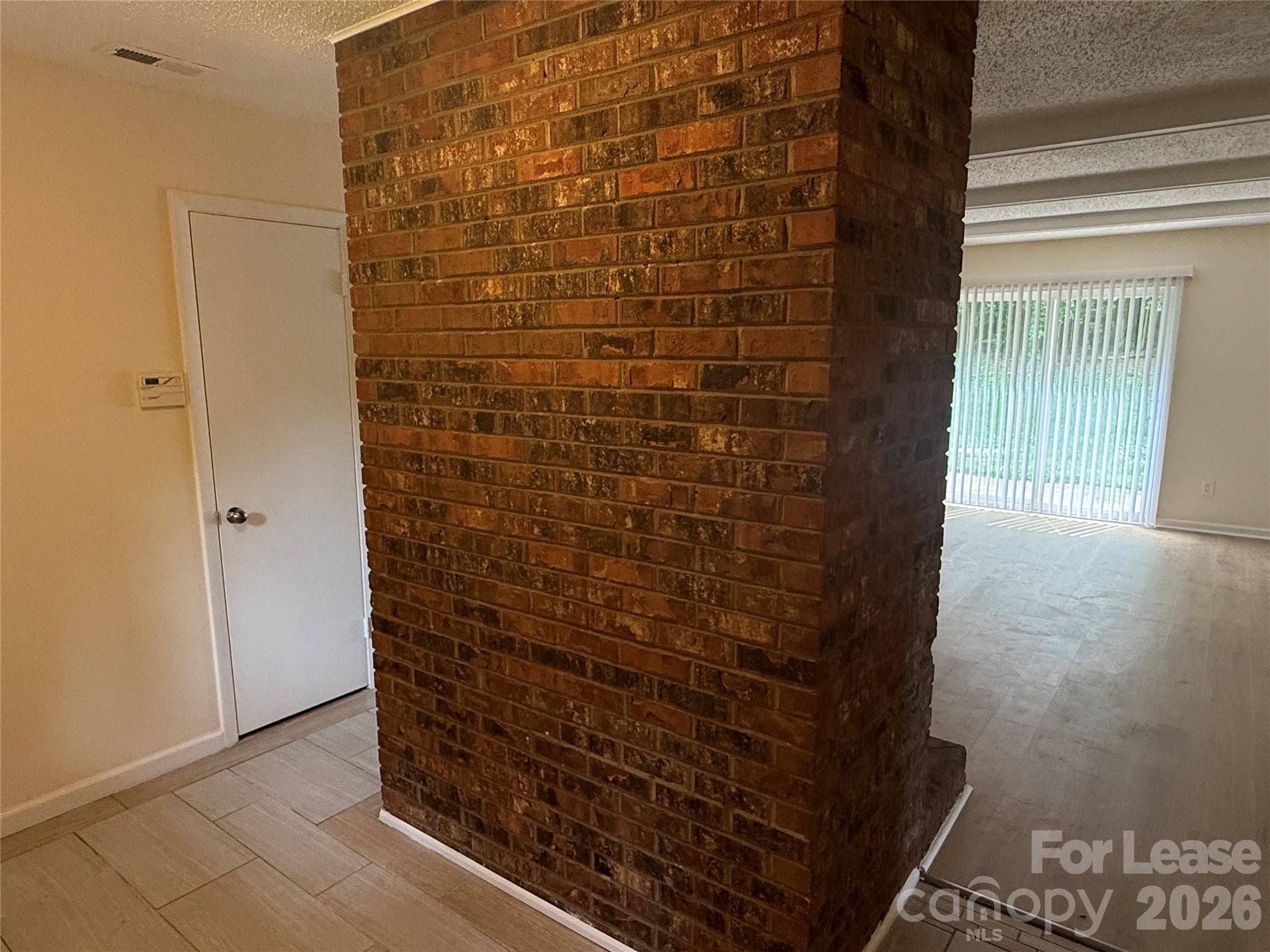 6341 Round Hill Road Charlotte NC 28211
