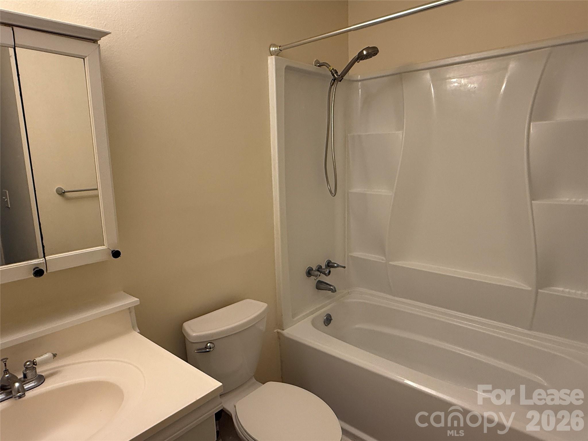 6341 Round Hill Road Charlotte NC 28211