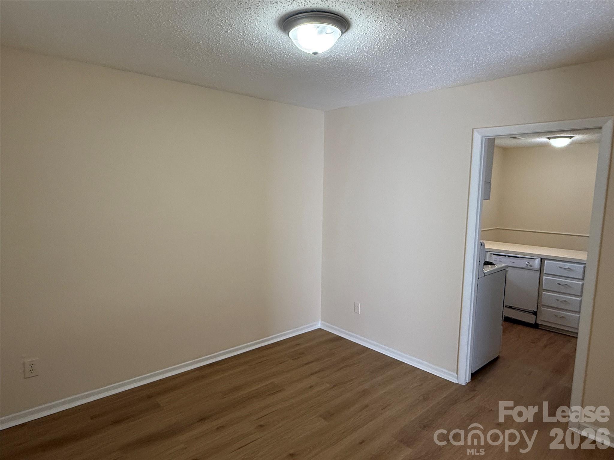 6341 Round Hill Road Charlotte NC 28211