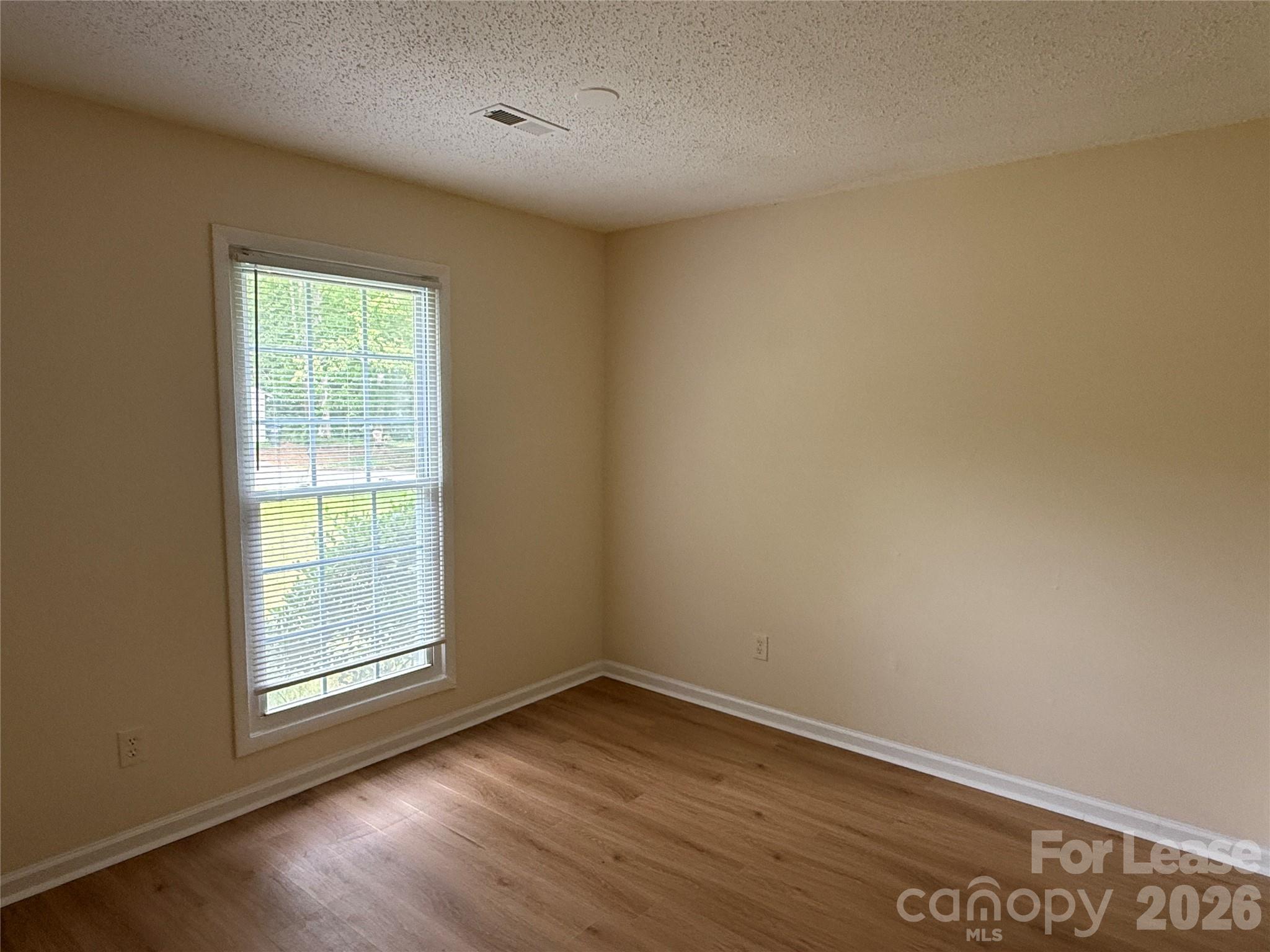 6341 Round Hill Road Charlotte NC 28211