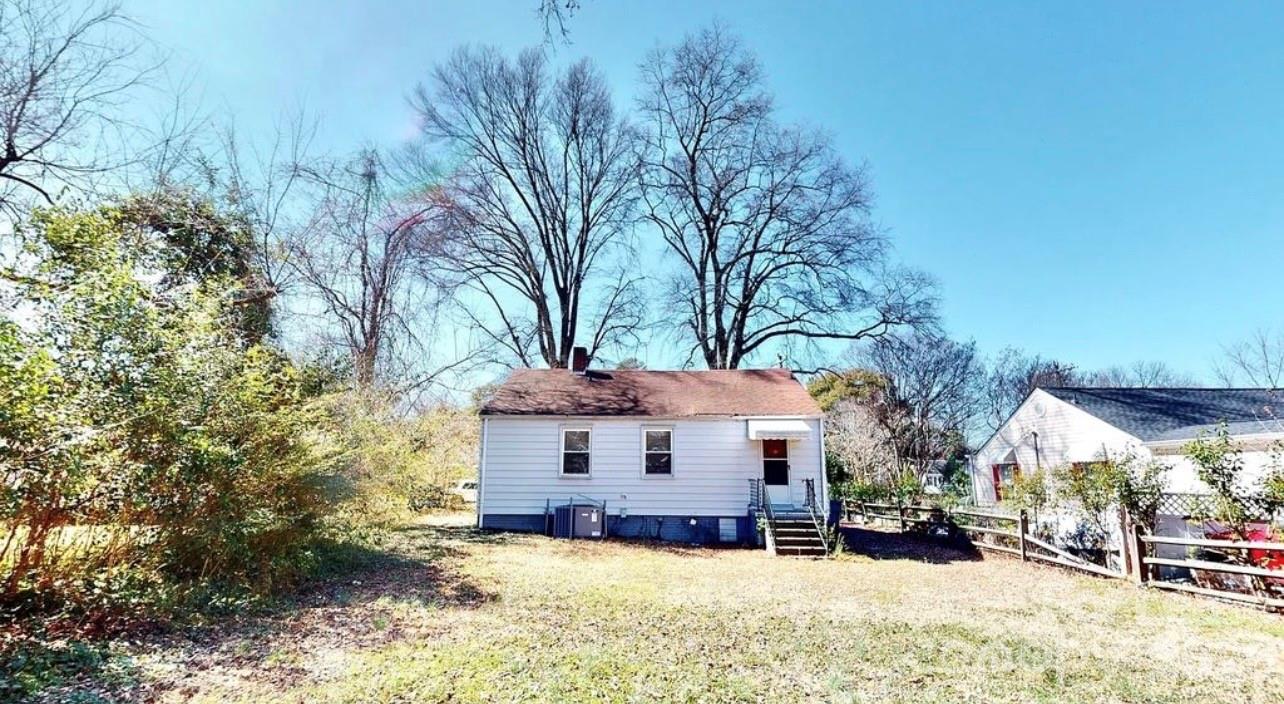 2320 Vanderbilt Road Charlotte NC 28206