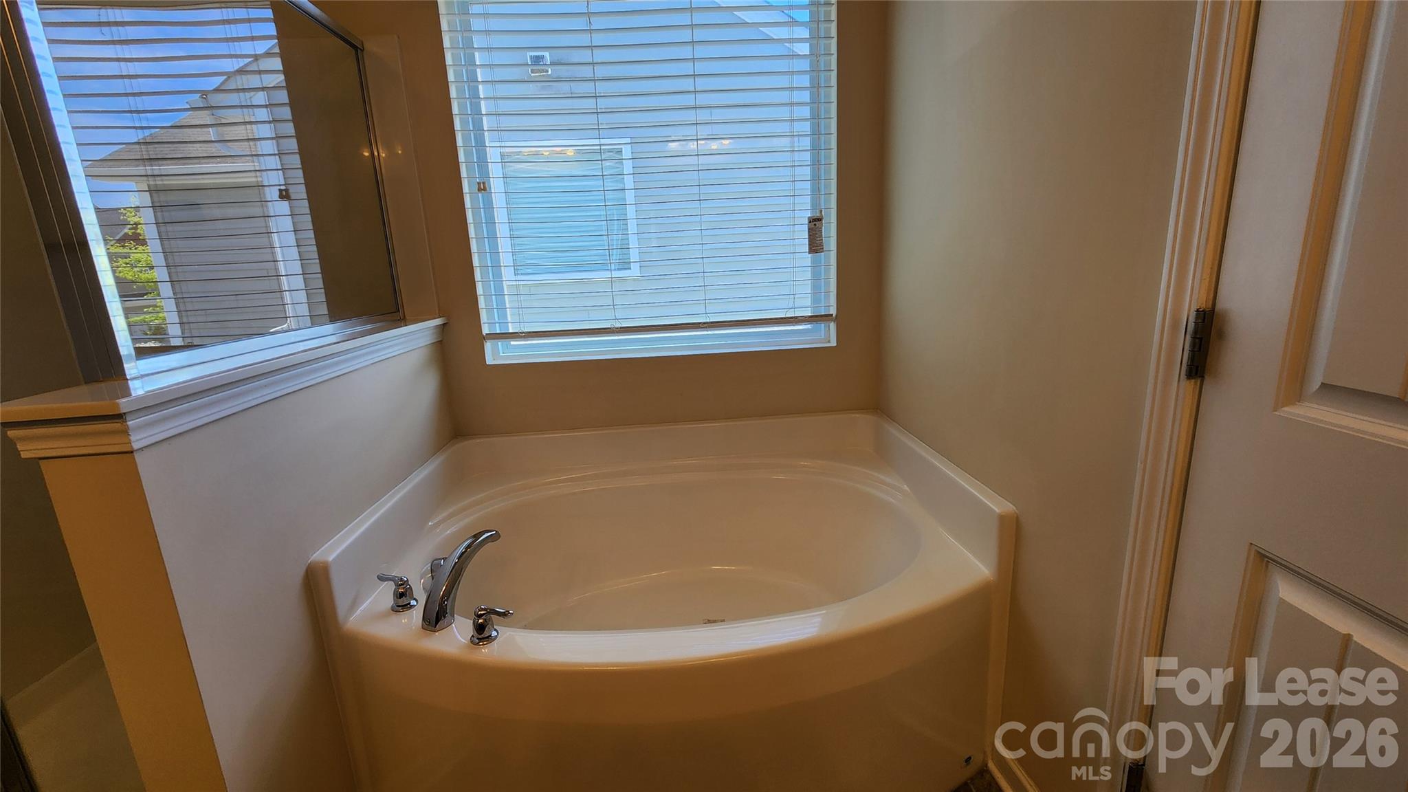 508 Knothole Lane Charlotte NC 28214