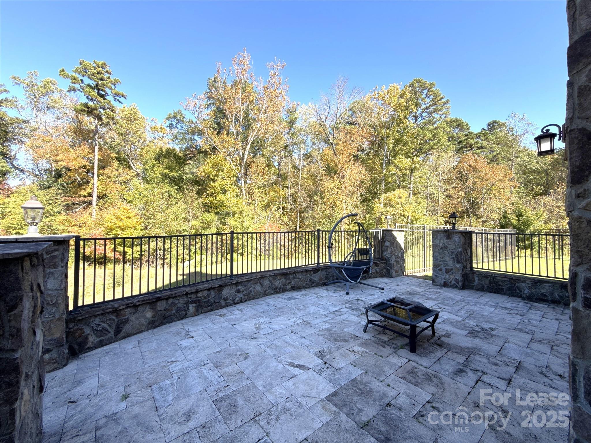 14019 Thompson Road Charlotte NC 28227