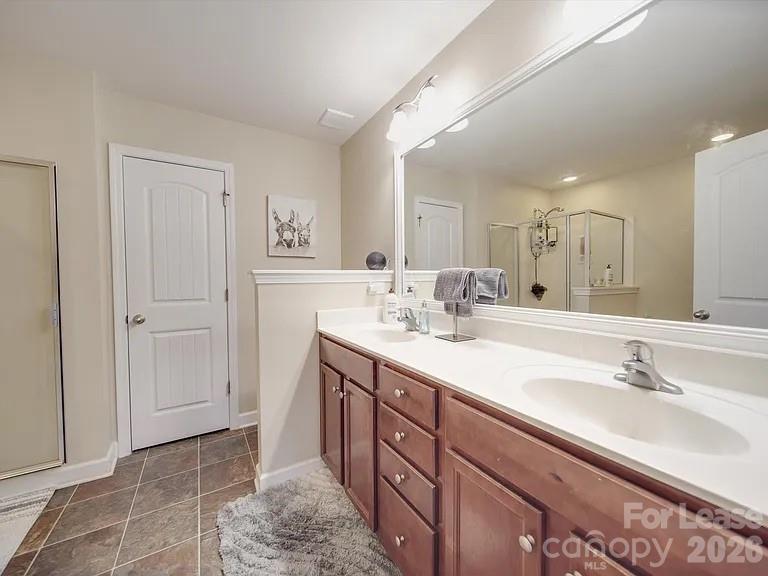5657 Tipperlinn Way Charlotte NC 28278