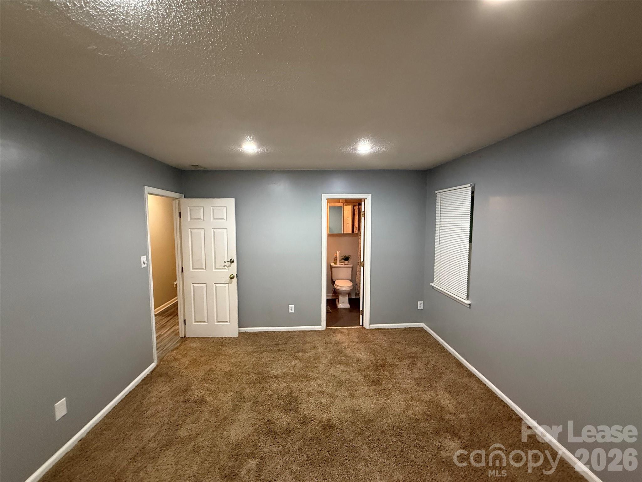 6832 Delta Lake Drive Charlotte NC 28215