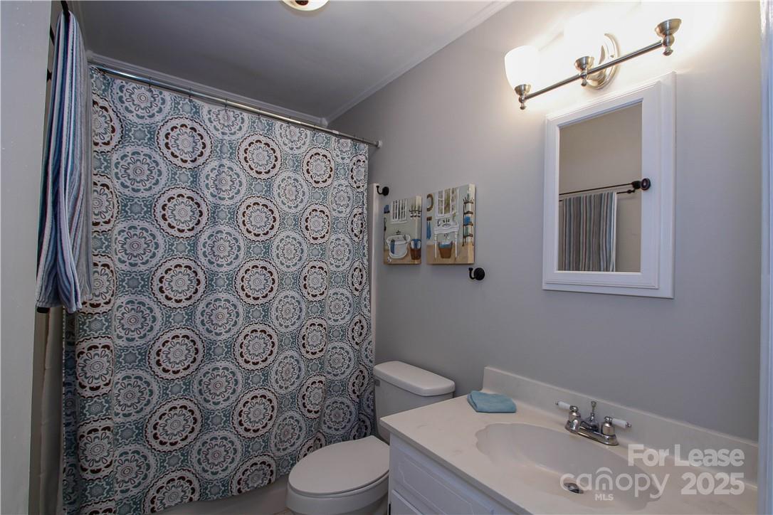 9131 Glisson Court Charlotte NC 28210