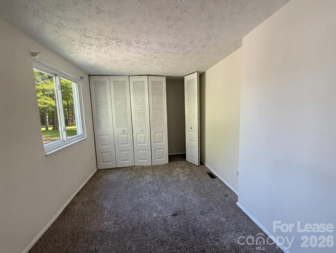 9432 Lexington Circle Charlotte NC 28213
