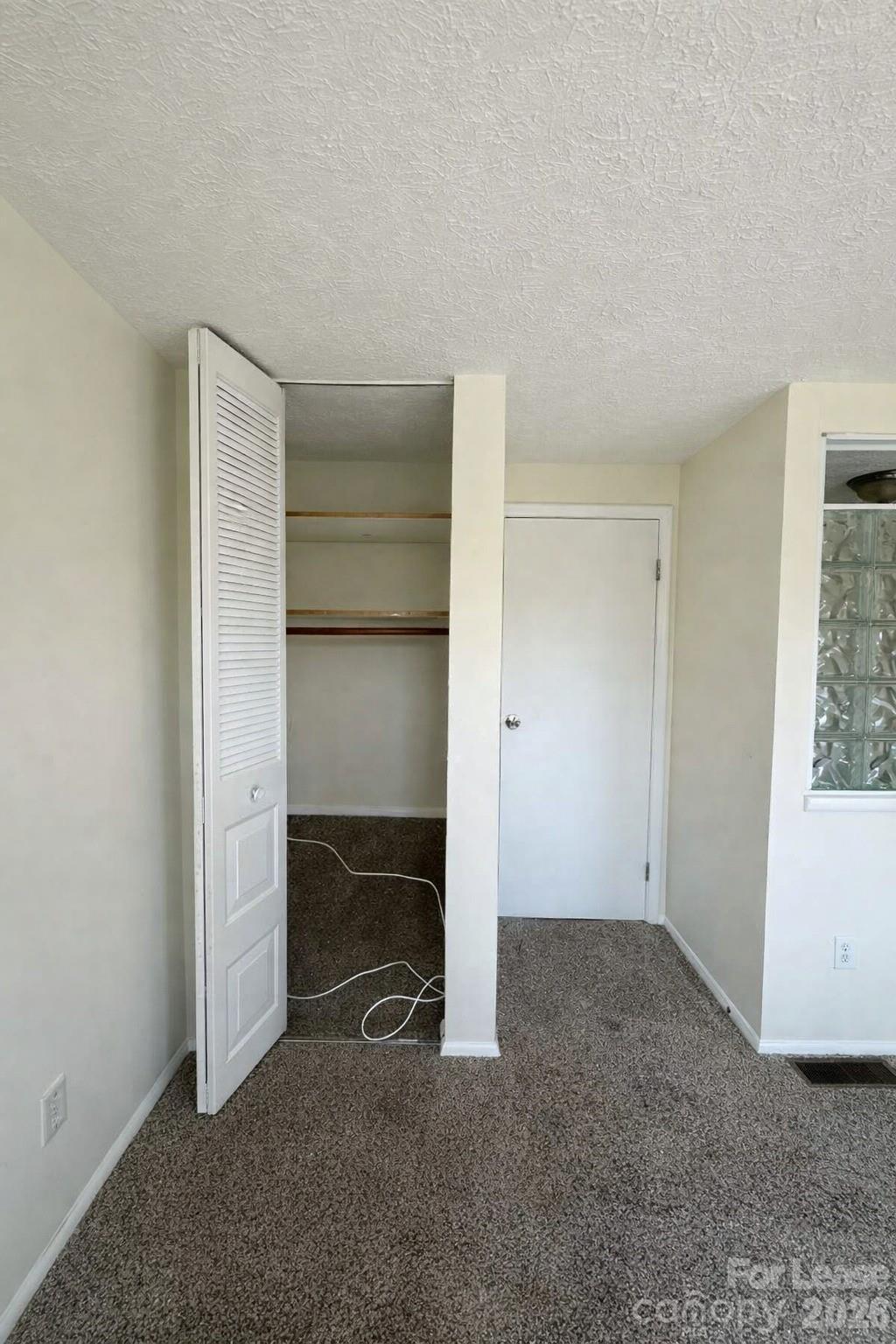 9432 Lexington Circle Charlotte NC 28213