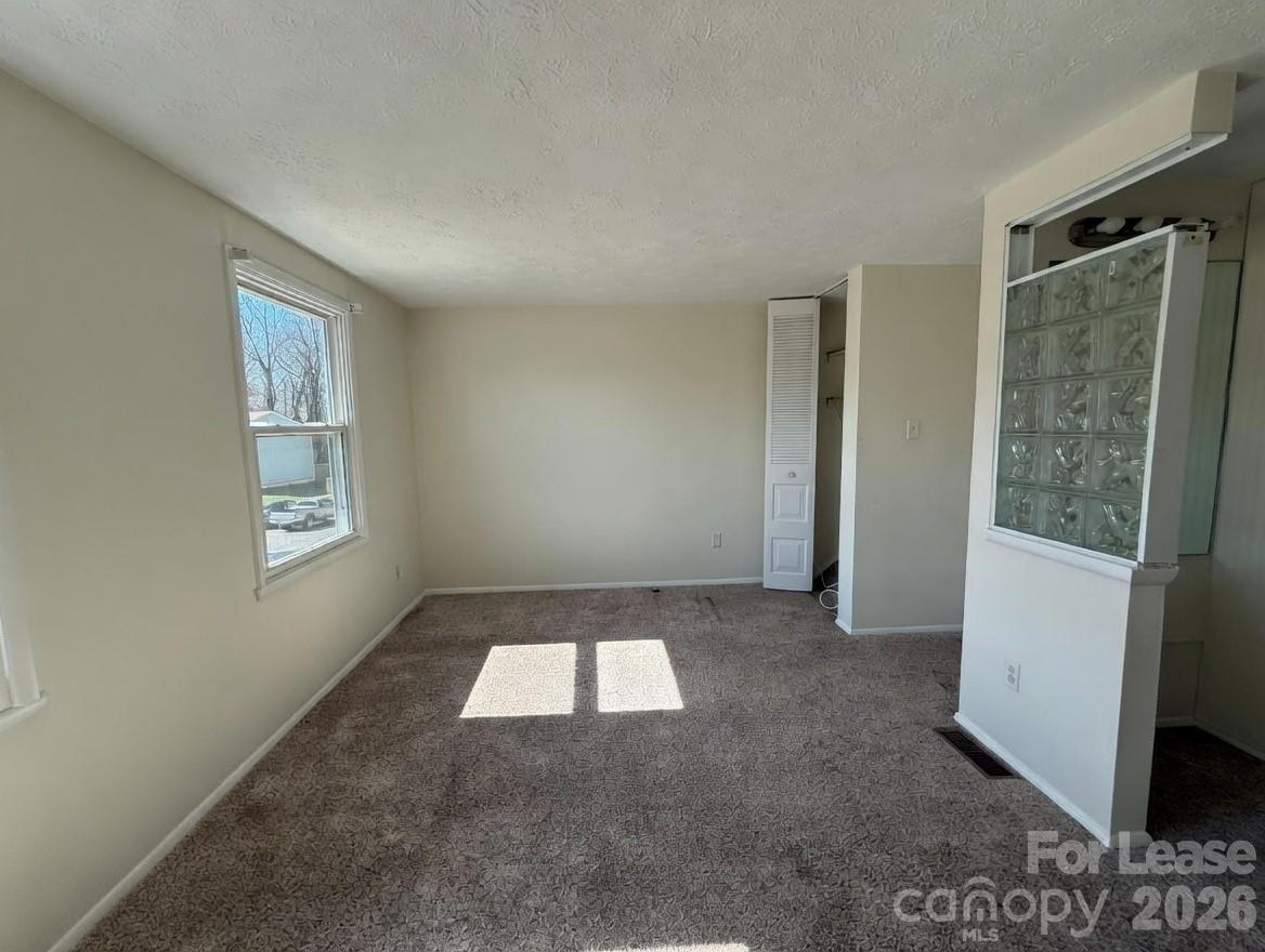 9432 Lexington Circle Charlotte NC 28213