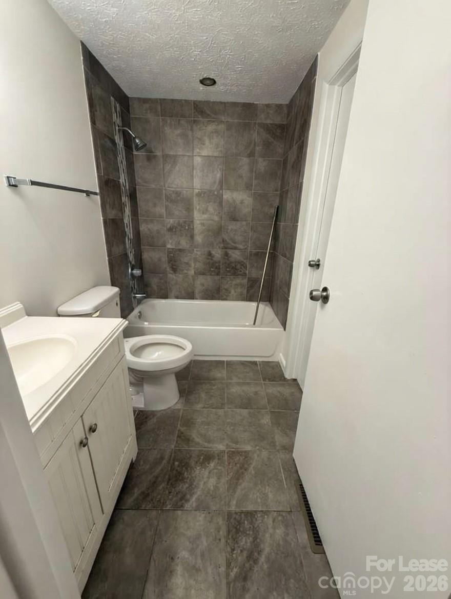 9432 Lexington Circle Charlotte NC 28213