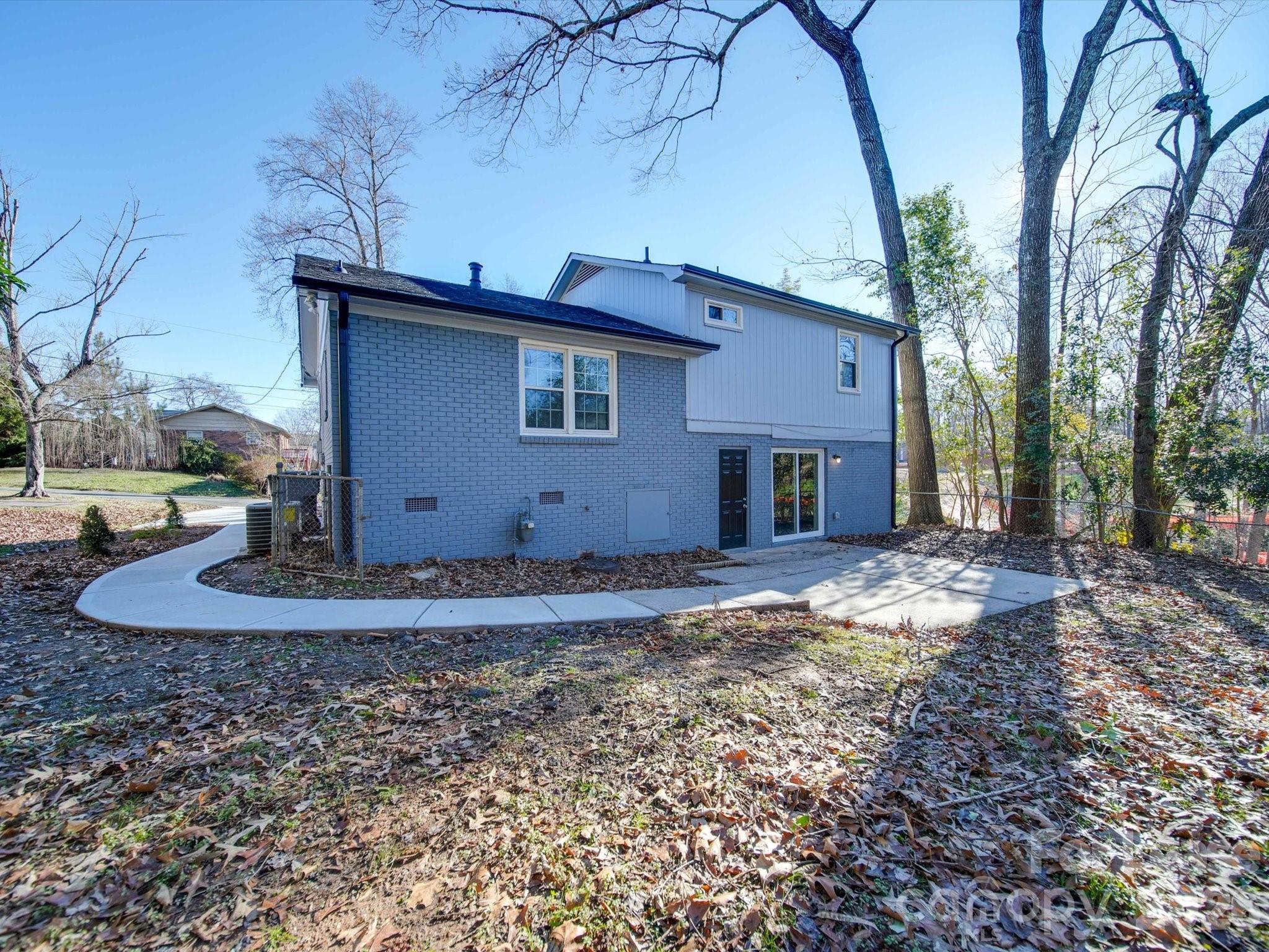 8208 Doverdale Lane Charlotte NC 28217