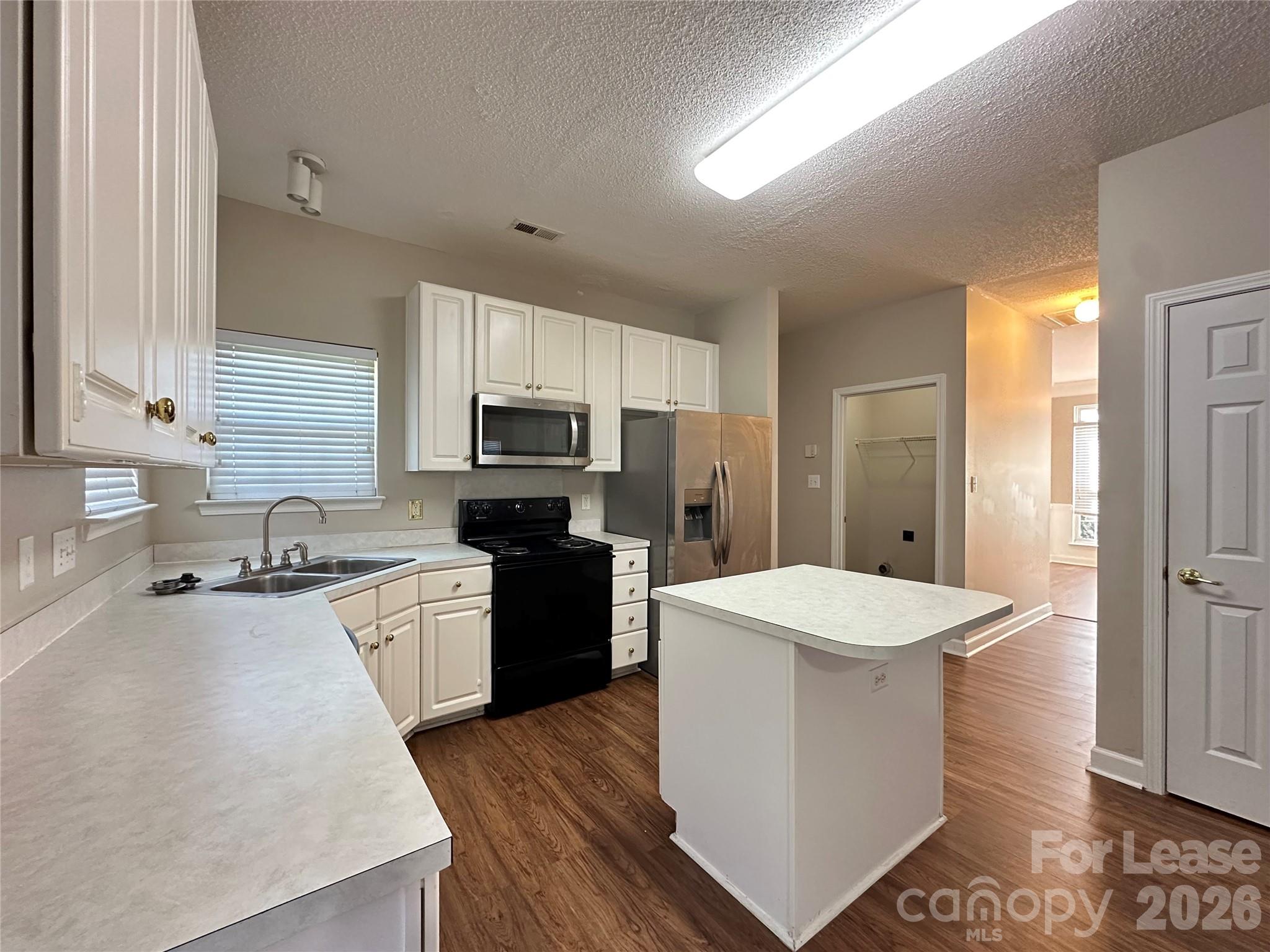 5650 Berry Ridge Drive Harrisburg NC 28075