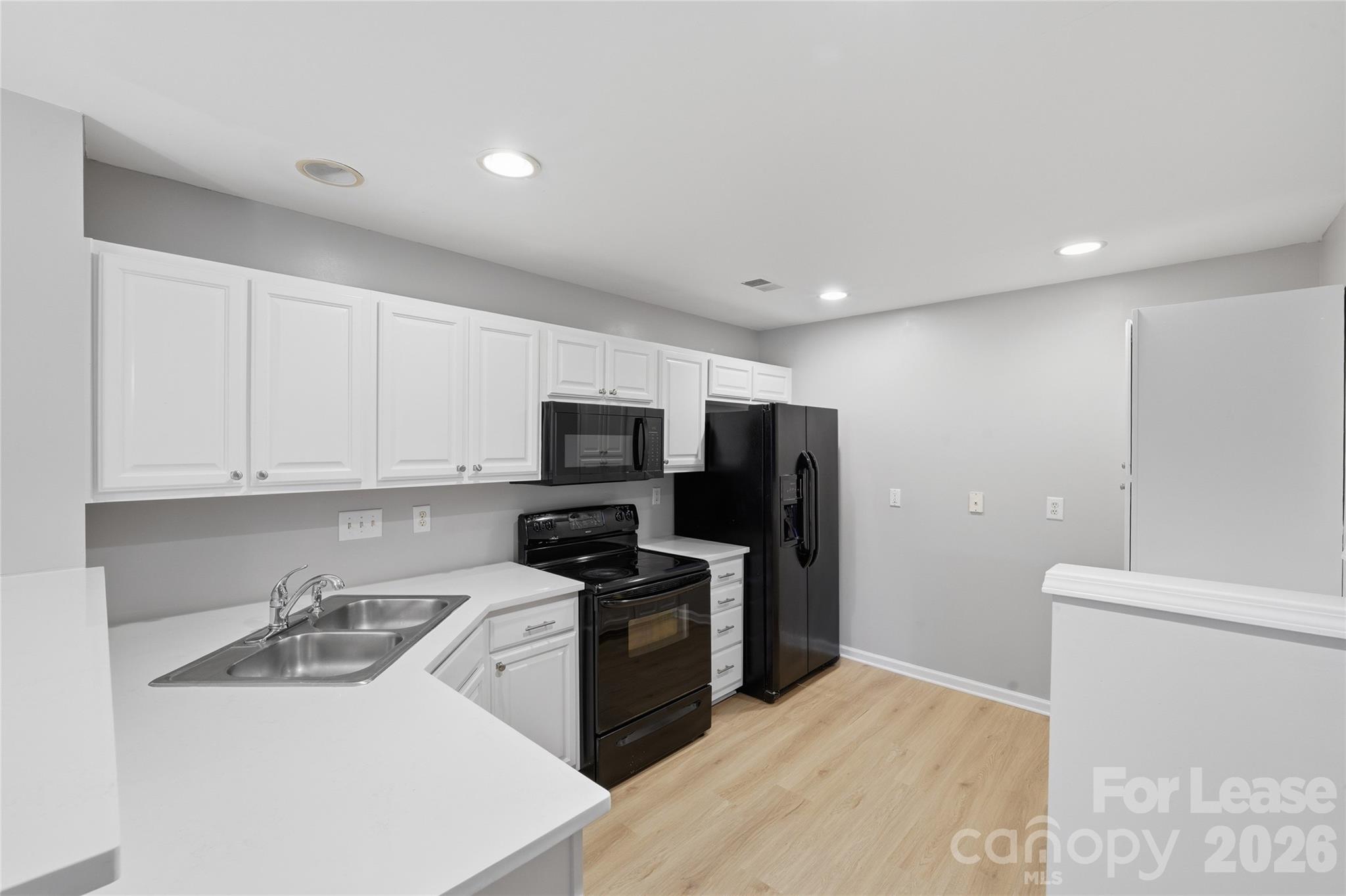 8144 Christmas Court Charlotte NC 28216