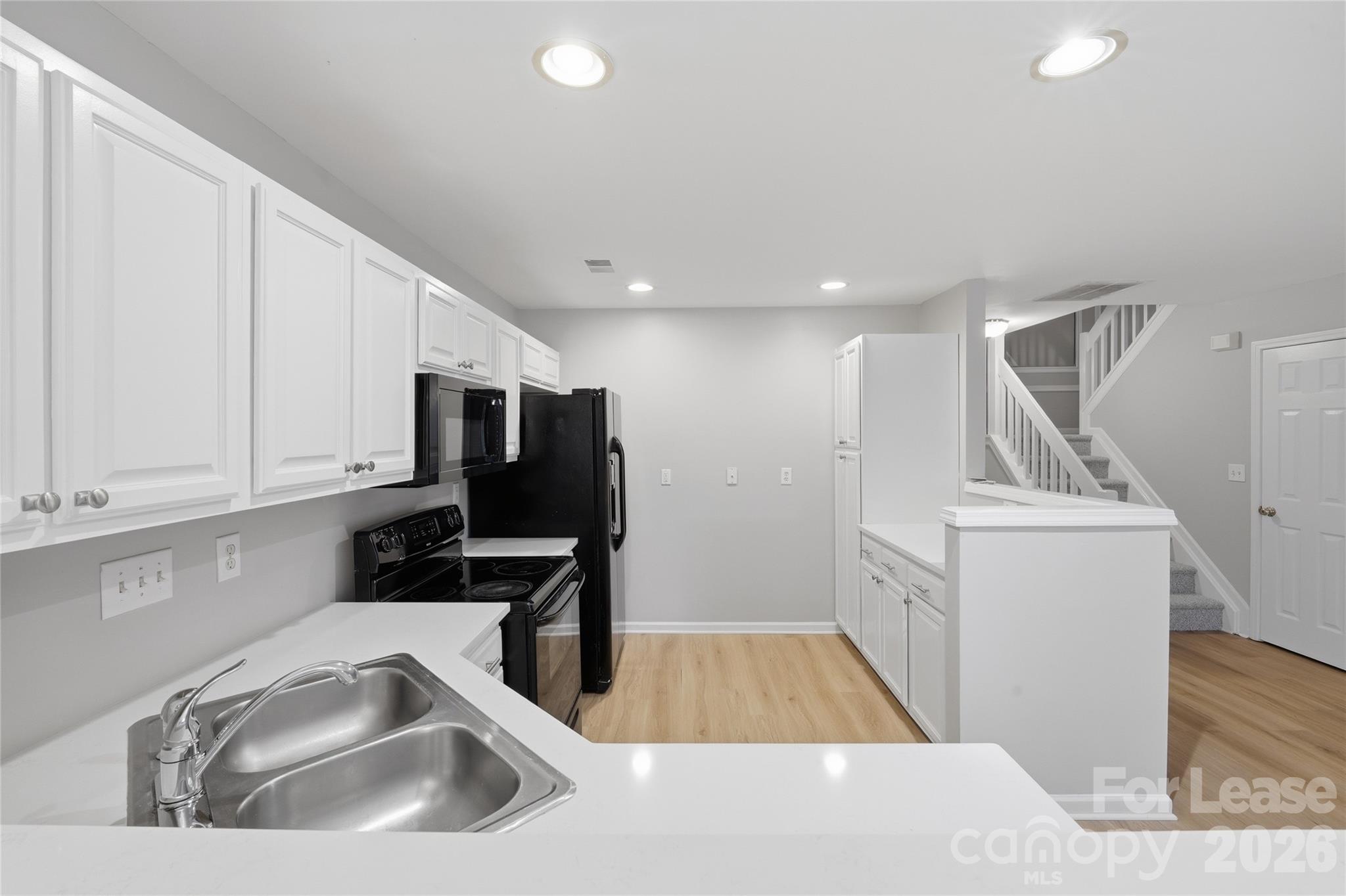 8144 Christmas Court Charlotte NC 28216