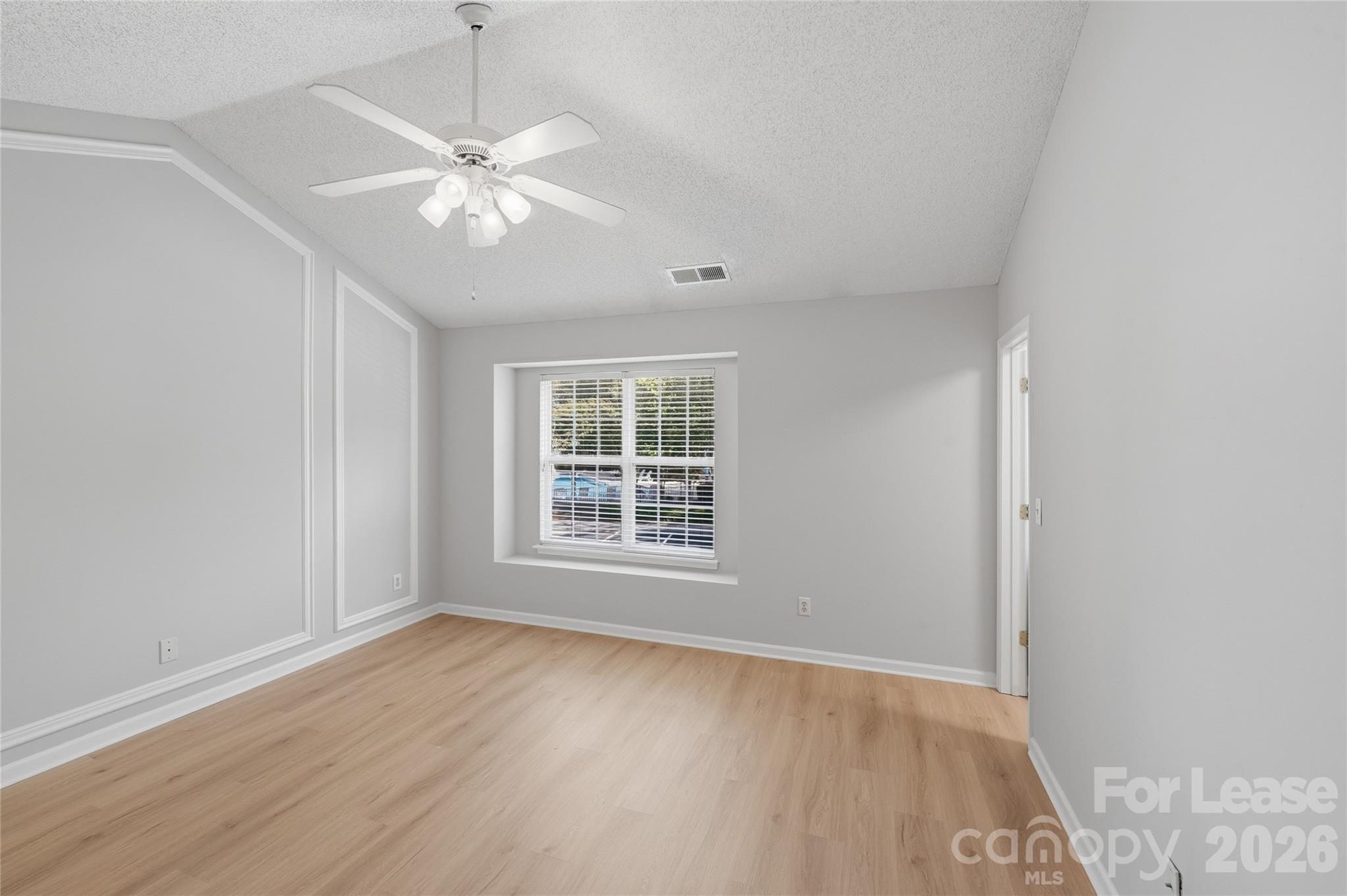 8144 Christmas Court Charlotte NC 28216