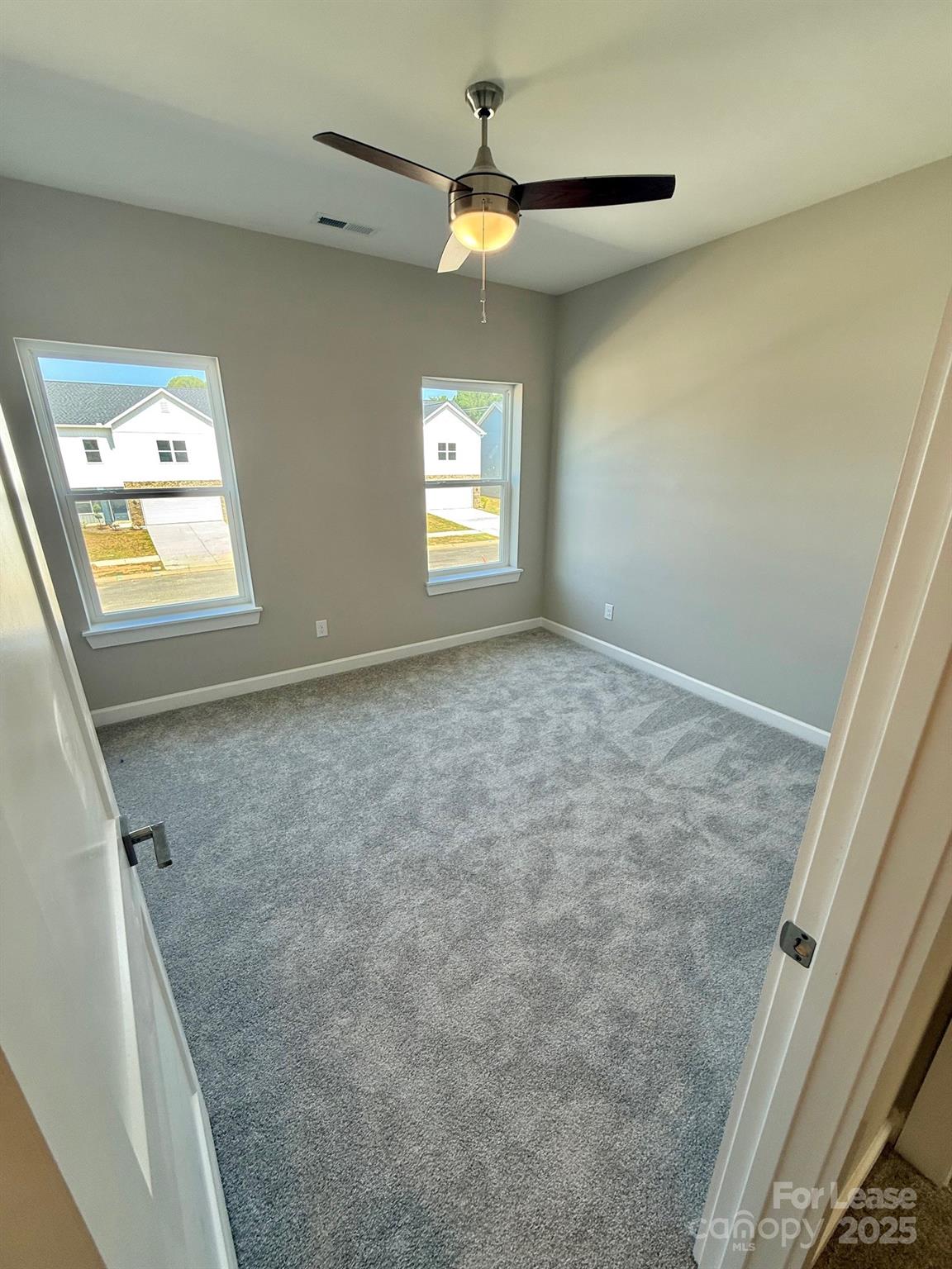 8024 Joy Crossing Lane Charlotte NC 28214